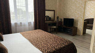 Гостиница Ромео и Джульетта Краснодар Комфорт 2-х комнатный-4