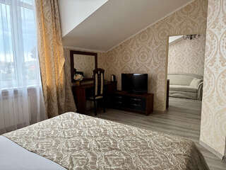 Гостиница Ромео и Джульетта Краснодар Комфорт 2-х комнатный-6